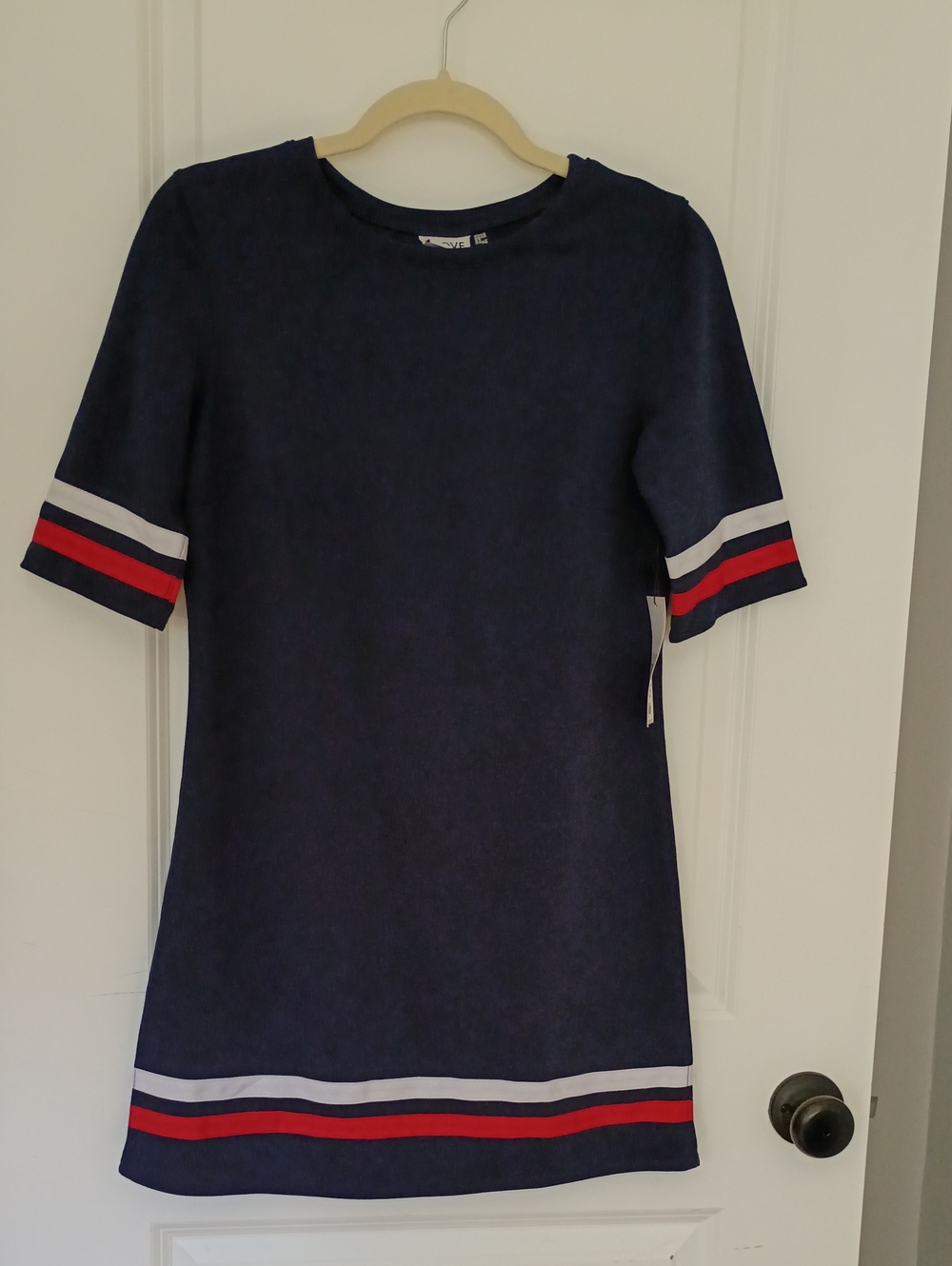 Love Her Madly US Size 6 Bridget Dress NWT